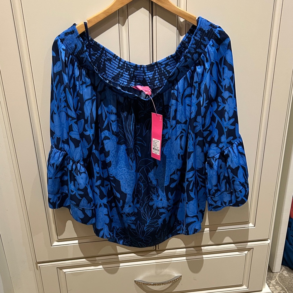 Lilly Pulitzer Blue and Navy Floral Blouse NWT
